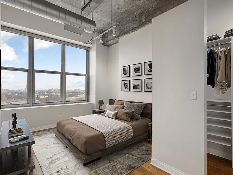 933 W Van Buren St #909 — Photo 7