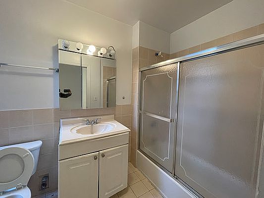 5th image of 214 W 92nd St APT 2A