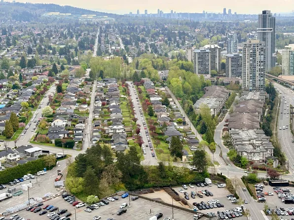 4510 Halifax Way, Burnaby, BC V5C 0K4