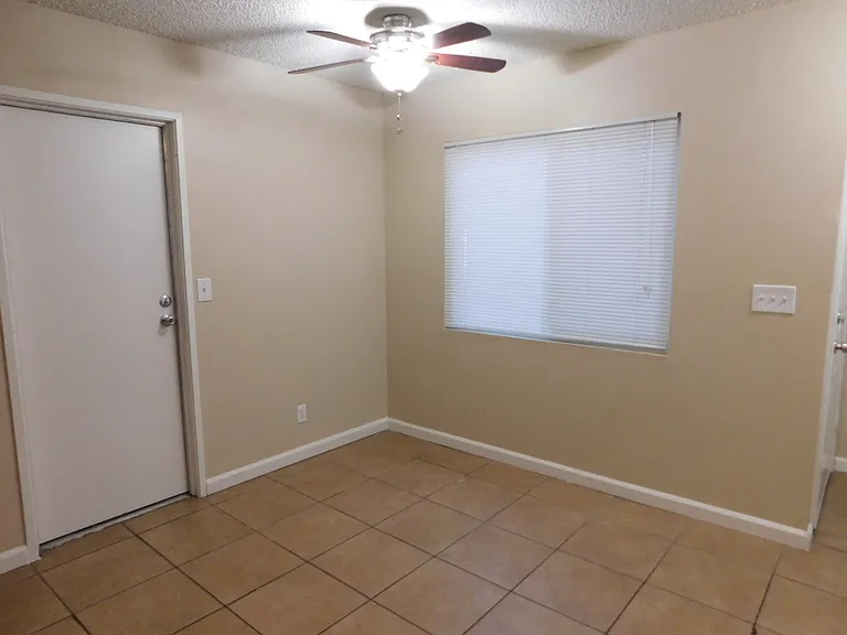 5228 Greene Ln — Photo 16