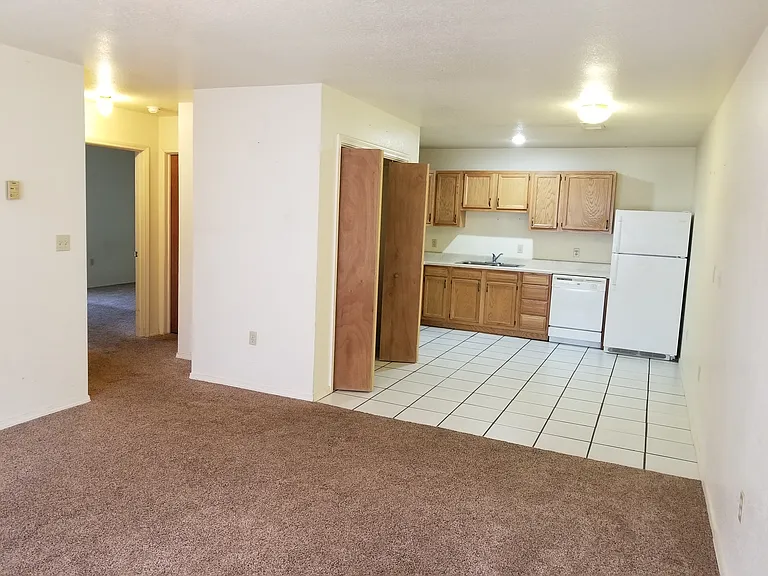 125 Townsgate Plz #B — Photo 12