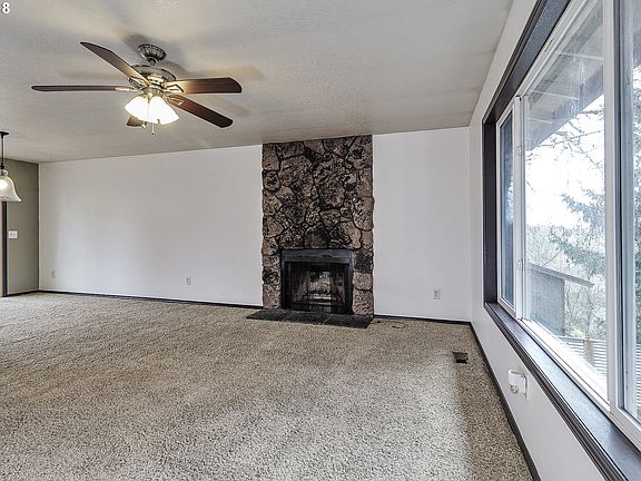 4th image of 2022 SE 32nd Ave