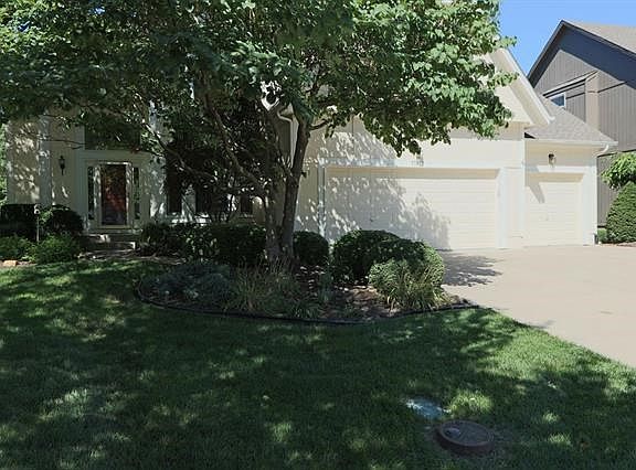 2nd image of 13912 Bradshaw St