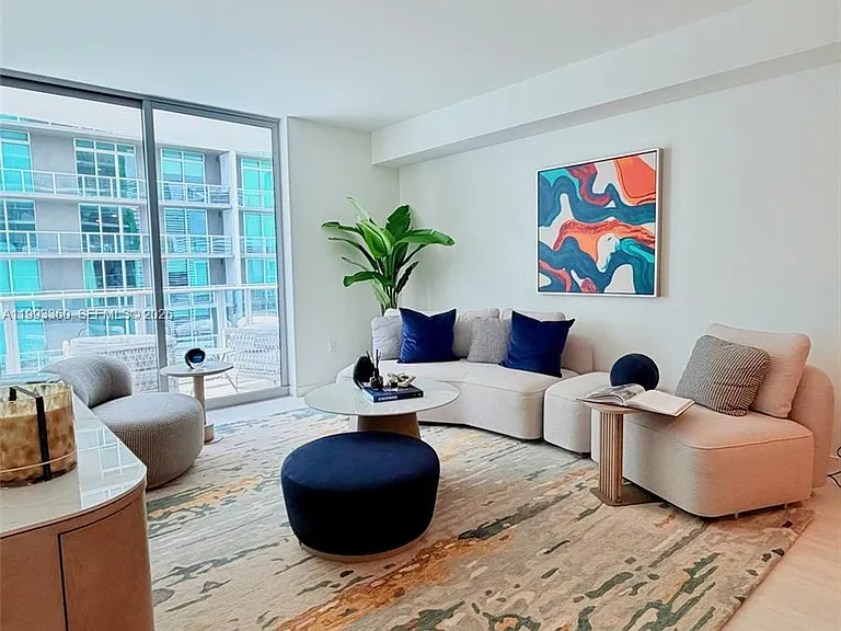 77 SE 5th St #1608 — Photo 7