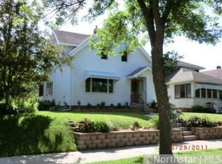 1432 Albert St N, Saint Paul, MN 55108