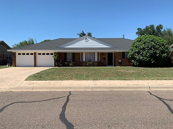 2nd image of 2504 W Dengar Ave