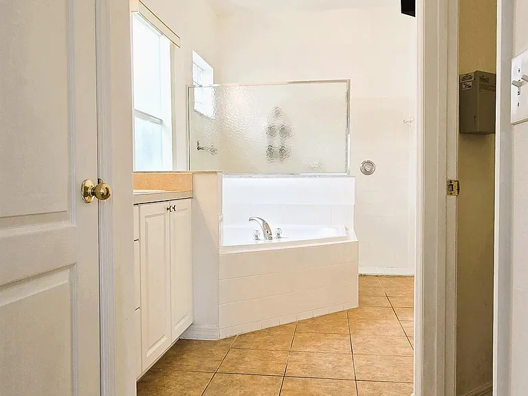 1058 Tuscan Hills Blvd — Photo 9