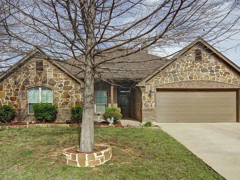 1st image of 2752 Elmwood Dr