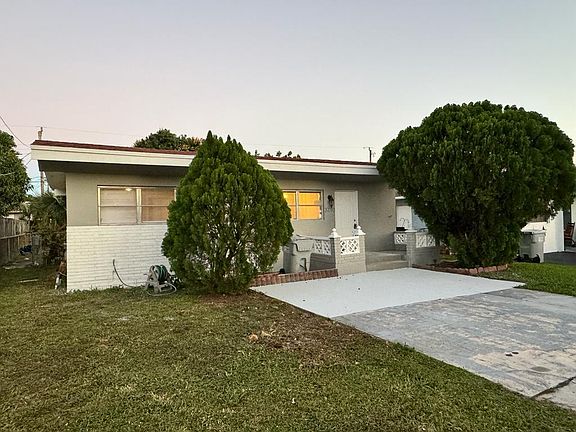 2nd image of 3710 NE 12th Ter