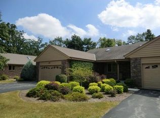 4827 Richmond Dr, Racine, WI 53406