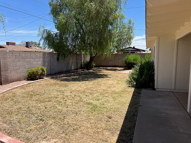 8608 E Highland Ave — Photo 17