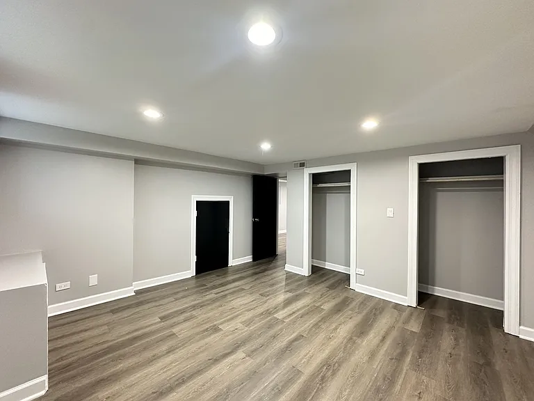 2617 W Rascher Ave #NDG — Photo 14