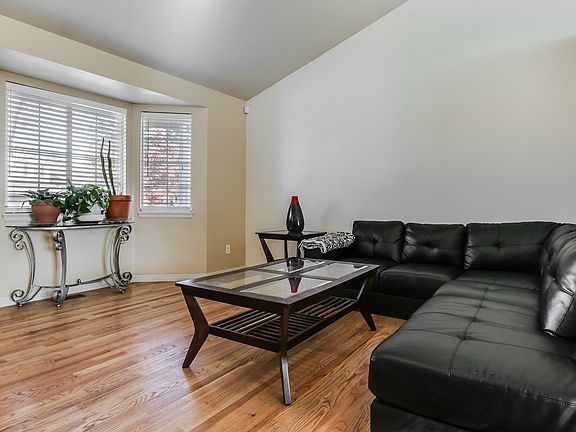 4th image of 9548 Clayton Ct