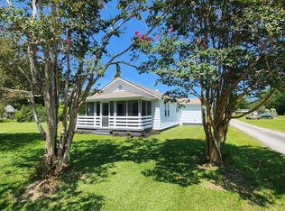 413 Gillikin Rd, Beaufort, NC 28516