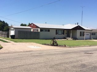 413 Chase Ave, Wakeeney, KS 67672
