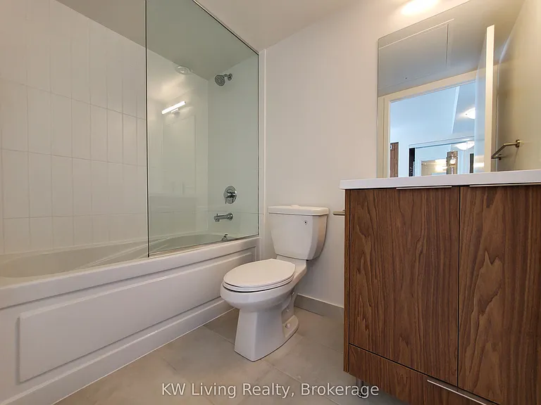 60 Shuter St #2603 — Photo 4