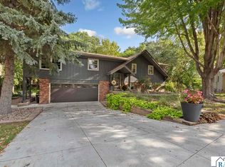 117 Marquette Ave, North Mankato, MN 56003