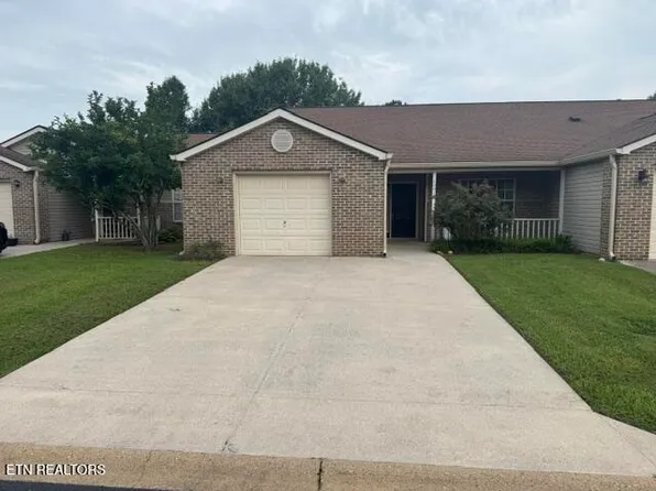 10017 Greylock Way, Knoxville, TN 37931