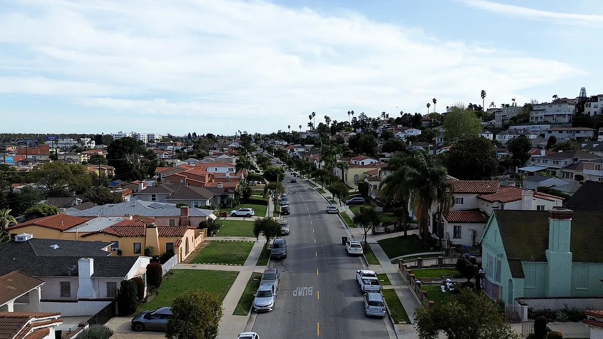 Building Photo - 4191 Angeles Vista Blvd