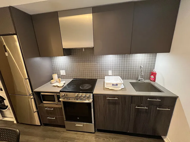 251 Jarvis St #1806B — Photo 5