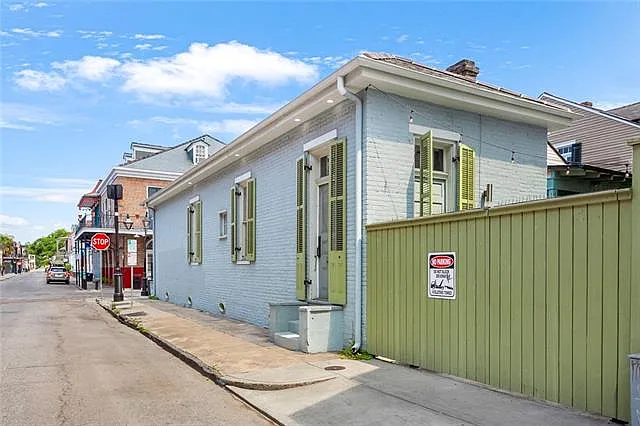 1300 Chartres St — Photo 7