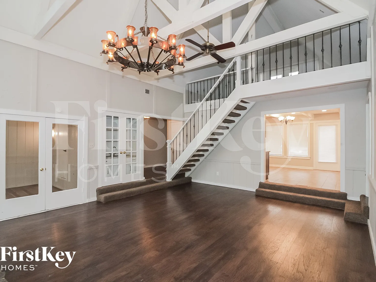 3 bed, 2.0 bath, 1946 sqft, $1,925 — Photo 3