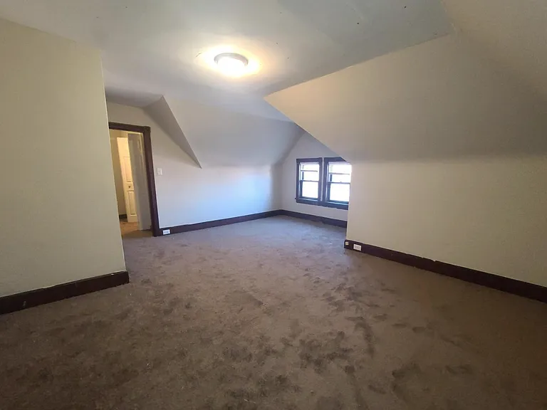 230 Broadway #C — Photo 6