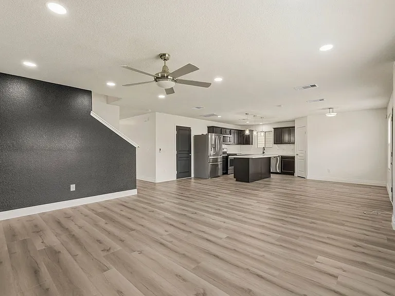 6810 Cortenridge Ln — Photo 9