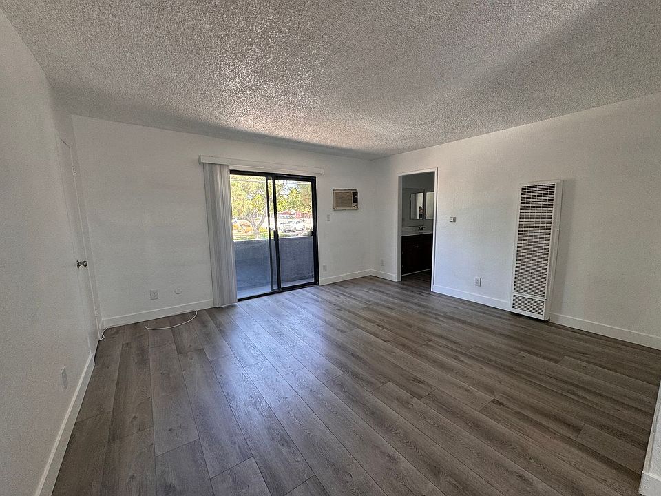1st image of 18416 Halsted St APT 211
