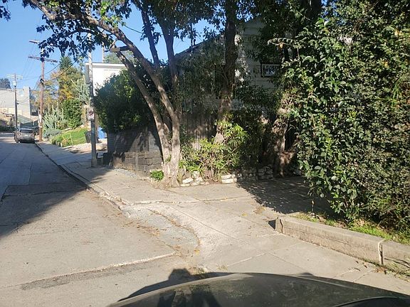 4th image of 942 Tularosa Dr