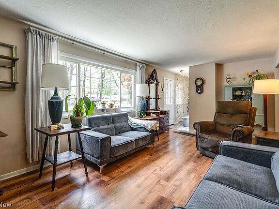 4th image of 183 Timberlane Dr
