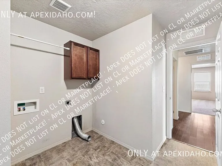 3480 S Avondale Ave — Photo 20