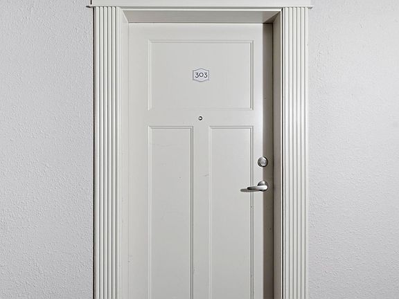 4th image of 16235 51st St NW #303