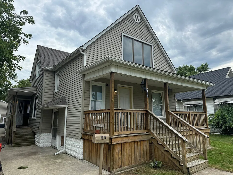 2612 South Blvd