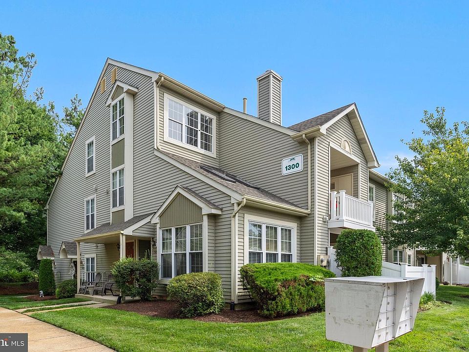 1st image of 1301 Yarmouth Ln