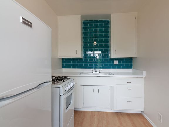 3rd image of 1235-1243 Federal Ave #4