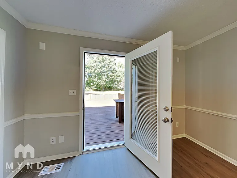 9205 Meadow Sweet Ct — Photo 13