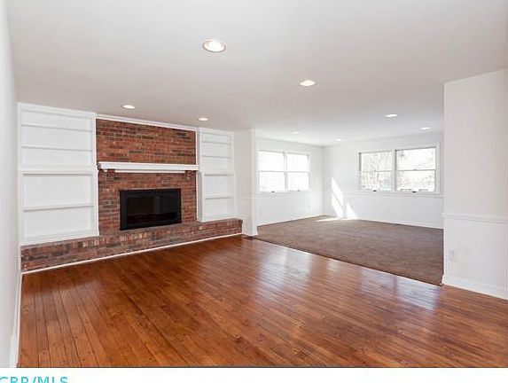 3rd image of 6861 Halligan Ave E