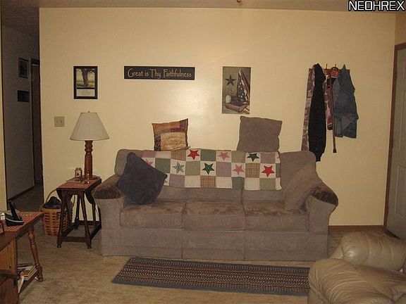 5th image of 264 Apple St