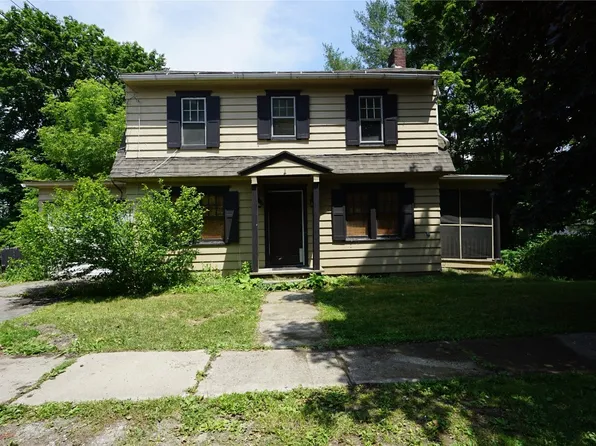 7302 Collins St, Whitney Pt, NY 13862