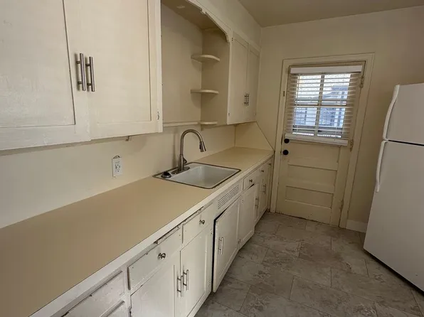 1705 Hugur Ave, Cheyenne, WY 82001