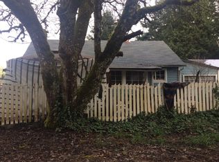 308 Woodpath Ln, Azalea, OR 97410