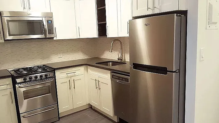 Rented by W Brothers Brokerage LLC | media 3