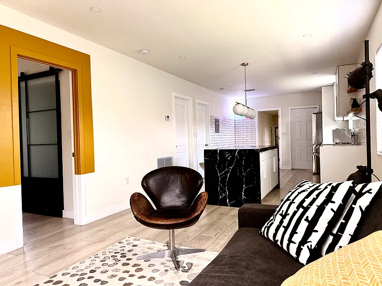 1332 NE 5th Ave #1 — Photo 7