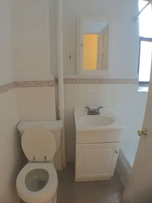 Rented by Newcastle Realty Services | media 20