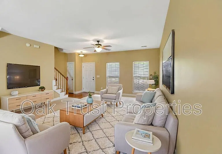 126 Tuscany Ct — Photo 7