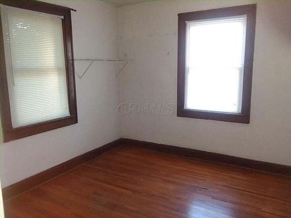 5th image of 1347 Broadview Ave