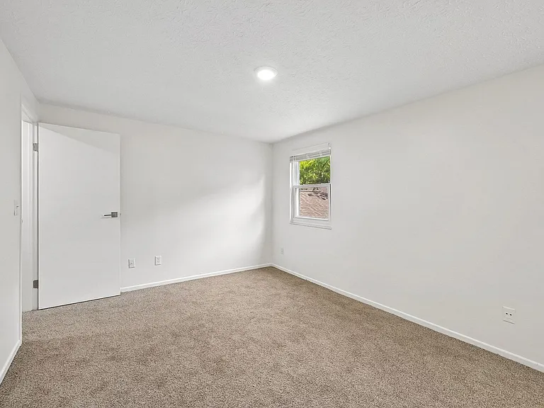 Dublin Park Rental Townhomes — Photo 28