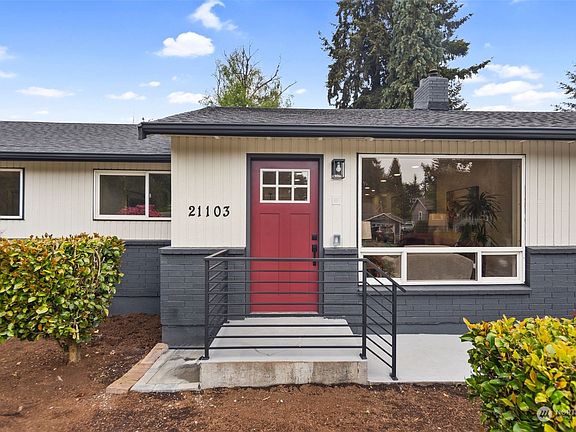2nd image of 21103 49 Avenue W