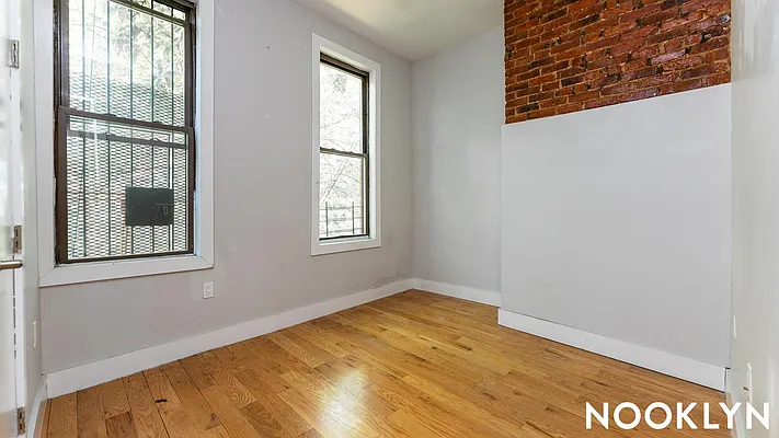 Rented by Nooklyn NYC LLC | media 7